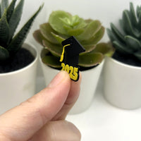 1, 4, or 20 Pieces: Yellow and Black 2025 Graduation Cap Charms