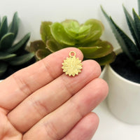 White Daisy Flower Charms, 16x13mm