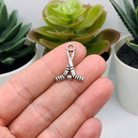 4, 20 or 50 Pieces: Antique Silver Hockey Stick 3D Charms