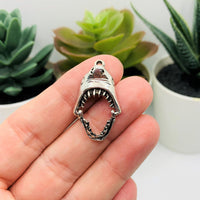 4, 20 or 50 Pieces: Silver Shark Moveable Jaw Charms