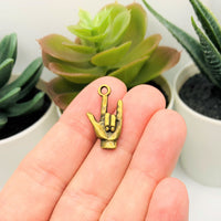4, 20 or 50 Pieces: Bronze ASL I Love You Sign Language 3D Charms