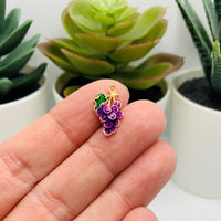 4, 20 or 50 Pieces: Purple and Gold Grape Bunch Wine Charms