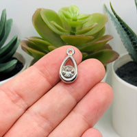 4, 20 or 50 Pieces: Silver Toned Acrylic Charm with Rhinestone