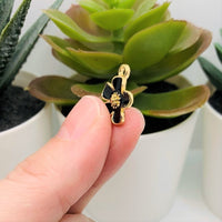 4, 20 or 50 Pieces: Black and Gold Flower Charms